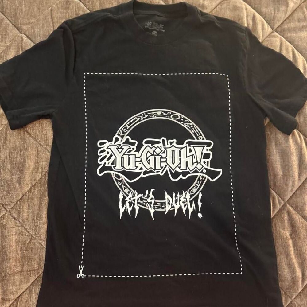 Yu Gi Oh Mystery Reveal Cut Away Graphic T Shirt Black Size Small 2023 Konami